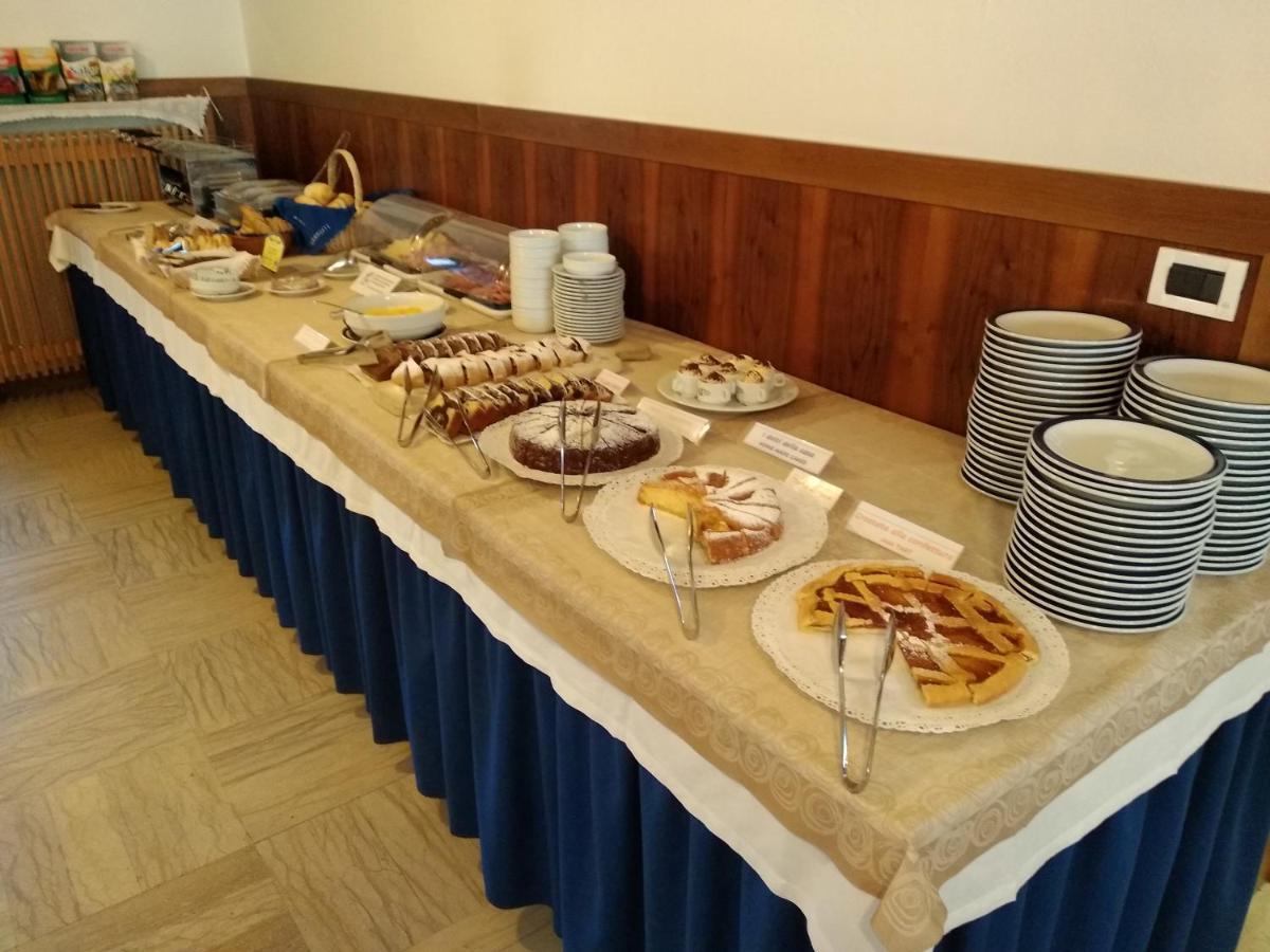 Hotel Garni Miramonti Falcade Kültér fotó