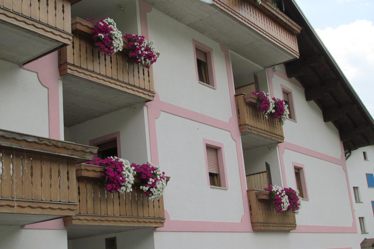 Hotel Garni Miramonti Falcade Kültér fotó