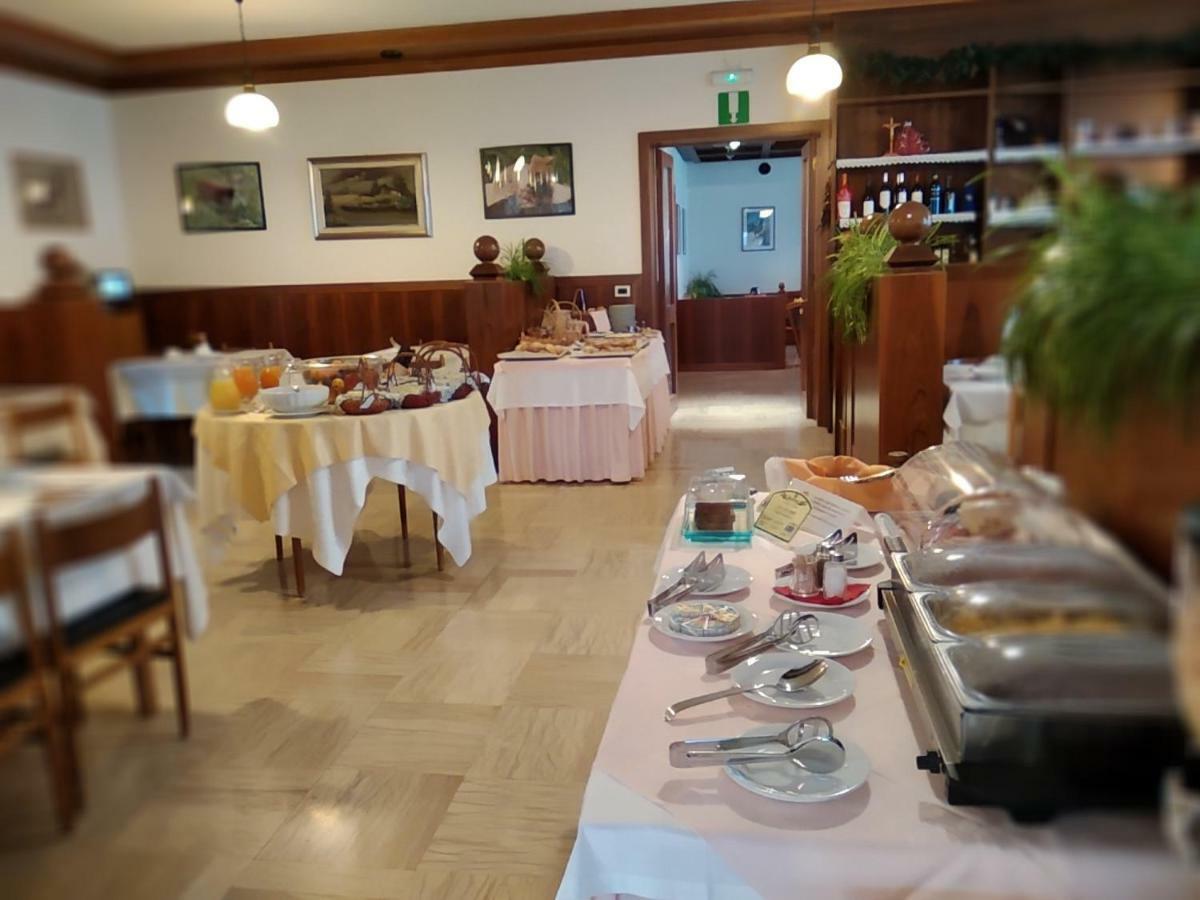 Hotel Garni Miramonti Falcade Kültér fotó